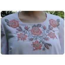 Заготовка жіночої блузки під вишивку "Троянди з маминого саду"